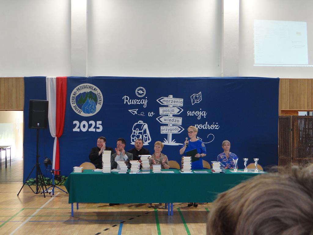 UROCZYSTE ZAKOŃCZENIE ROKU SZKOLNEGO 2024/2025
